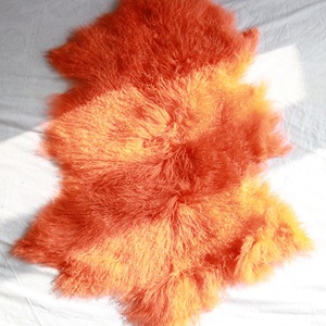 Chine vente en gros pas cher tapis en laine bouclée moelleux décoratif véritable plaque en <span class=keywords><strong>peau</strong></span> <span class=keywords><strong>de</strong></span> <span class=keywords><strong>mouton</strong></span> mongole tapis et jet en fourrure d'agneau tibétain - Product Image 1