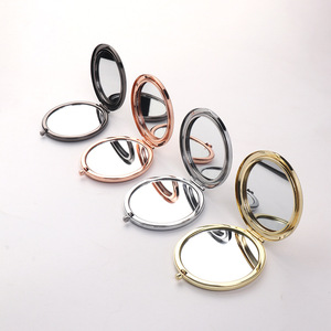 Mini <span class=keywords><strong>espejo</strong></span> cosmético de <span class=keywords><strong>doble</strong></span> <span class=keywords><strong>cara</strong></span> 1X/2X Espejos de maquillaje de bolsillo de Metal de aumento <span class=keywords><strong>con</strong></span> <span class=keywords><strong>luz</strong></span> compacta conveniente para bolsillo de monedero - Product Image 3