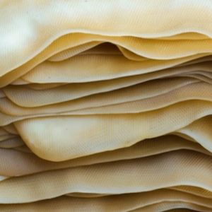 Feuille de caoutchouc fumé brun foncé Premium Phuc Thinh Viet Nam RSS1 – Prête à l'exportation, expédition rapide, feuilles uniformes de l'usine du Vietnam - Product Image 1