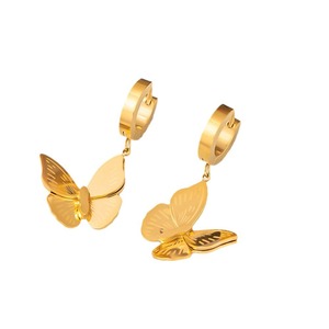 Không Thấm Nước Thép Không Gỉ Tim Ngọc Trai <span class=keywords><strong>Stud</strong></span> Hoop Bông Tai Mạ Vàng Làm xỉn Thời Trang Miễn Phí Đồ Trang Sức Bông Tai Cho Phụ Nữ Bán Buôn - Product Image 5