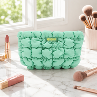 Sac de toilette matelassé léger personnalisé grande capacité avec fermeture éclair, mignon et moelleux, idéal pour le voyage et le maquillage pour femme
