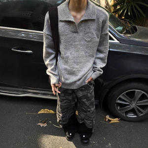 <span class=keywords><strong>Pull</strong></span> tricoté haut de gamme <span class=keywords><strong>gris</strong></span> <span class=keywords><strong>vintage</strong></span> américain à col en V ample pour homme - Collection automne-hiver - Product Image 3