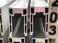 Vinmay Hotsales कटघरा एल्यूमीनियम यू आधार चैनल डेक रेलिंग प्रणाली सीढ़ी रेलिंग Frameless कांच रेलिंग