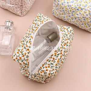 Cross-border best-selling floral cosmetic bag, travel skincare zipper bag, <b>toiletry</b> bag, cute and refreshing cosmetic <b>storage</b> - Product Image 2