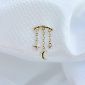 Pendientes de Borla con Estrella y Luna en Oro de 18K, Diseño Minimalista Geométrico con Zirconia y Rodio, para Chicas Jóvenes, Regalo de Aniversario - Product Image 3