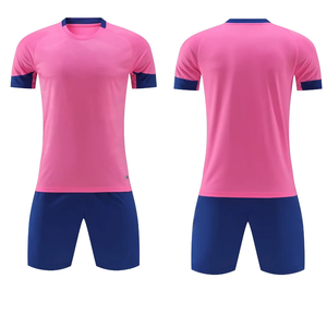 Completi Sportivi da Calcio per Ragazzi Design alla Moda Maglia da Calcio Personalizzata con Stampa a Trasferimento Termico 100% Poliestere - Product Image 3
