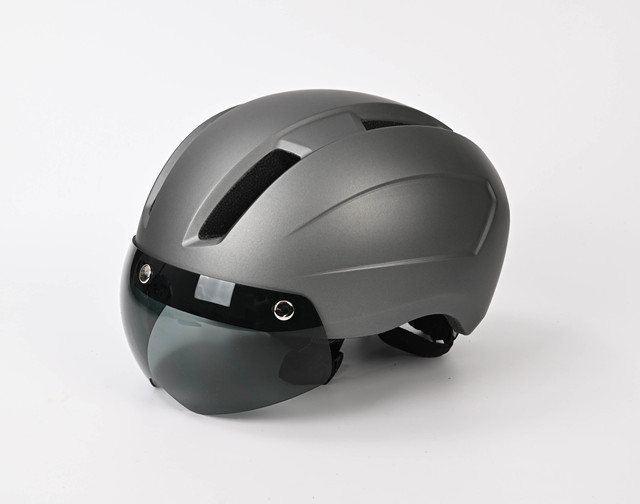 CE-certified high-quality mountain road cycling helmet for adults with removable magnetic visor Men's bicycle helmet