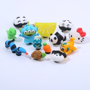 Nouveaux charms 3D pour sabots, accessoires <span class=keywords><strong>de</strong></span> sabots en PVC mignons et amusants, décorations <span class=keywords><strong>de</strong></span> chaussures kawaii en forme <span class=keywords><strong>de</strong></span> fleurs pour enfants, filles et femmes - Product Image 2