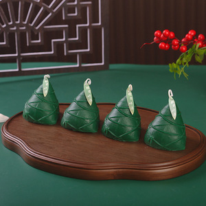 เทียนหอมรูปทรงอังจู ซงจื่อ 4 ก้อน ใช้งานได้นาน 12 ชั่วโมง กำจัดกลิ่นไม่พึงประสงค์ ของขวัญเทศกาลเรือมังกร ของที่ระลึก - Product Image 3