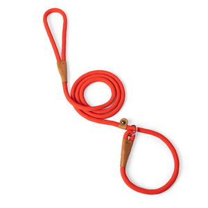 حبل تدريب للكلاب قابل للتخصيص بطول 180 سم، متين واحترافي، أحمر اللون، مصنوع من النايلون بسمك 12 مم، للبيع بالجملة لمنشئي الحظائر - Product Image 4