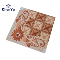 Plafond suspendu en PVC à grille en T de 595x595 mm, 600x600 mm, 603x603 mm, 2 pieds sur 2 pieds, faux plafond en PVC, dalle de plafond en PVC