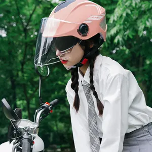 핑크 태국 오토바이 가벼운 헬멧 먼지 자전거 헬멧 모토 크로스 편안하고 통기성 오토바이 충돌 헬멧