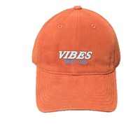 Gorra de béisbol de PVC con letras bordadas de otoño para mujer, versátil, con protección solar, de ala ancha, efecto adelgazante, gorra de camionero moderna para hombre