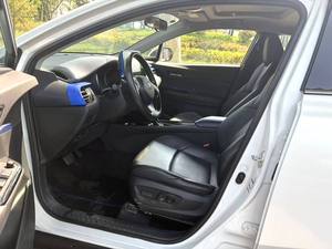 <span class=keywords><strong>Toyota</strong></span> <span class=keywords><strong>C</strong></span>-<span class=keywords><strong>HR</strong></span> <span class=keywords><strong>2021</strong></span> Usado, Volante a la Izquierda, R16, Tracción Delantera, Interior Oscuro, Asientos de Cuero, ACC Automático - <span class=keywords><strong>Precio</strong></span> Mayorista Económico - Product Image 5