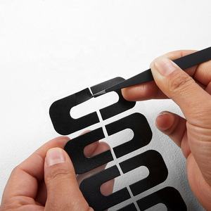 Juego de protectores de esmalte de uñas DIY en forma de U al por mayor, diseño artístico de uñas, protectores de cutículas, pegatina de esmalte de uñas antidesbordamiento - Product Image 6