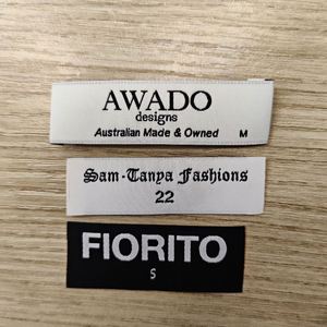 Étiquettes tissées en polyester damassé écologiques, pliées au centre, avec logo de marque personnalisé de luxe, pour vêtements, t-shirts et étiquettes de col - Product Image 2