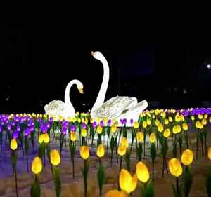 Elegante Lámpara Decorativa con Motivo de Cisne, Escultura LED IP65 para Decoración de Bodas, Hoteles y Centros Comerciales - Product Image 1