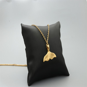 Collier pendentif queue de baleine, bijoux unisexes en alliage de zinc doré, cadeau tendance - Product Image 4