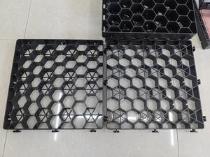 Grille de gazon poreuse en plastique cellulose HDPE, système de drainage durable pour parcs, stabilisation du gazon, grille de pavage, protection du gazon - Product Image 2