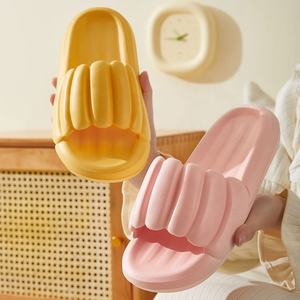 <span class=keywords><strong>Pantoufles</strong></span> pour hommes avec talon haut <span class=keywords><strong>Amazon</strong></span> USA mode plate-forme EVA <span class=keywords><strong>pantoufles</strong></span> pour hommes pour femmes chaussures à talons hauts sandales de plage - Product Image 5