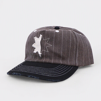 Casquette de baseball vintage non structurée à 5 panneaux avec visière légèrement incurvée, effet vieilli et rayures, avec patch appliqué personnalisé