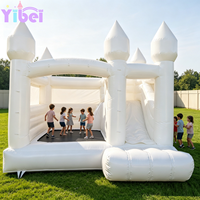 Château gonflable blanc Yibei avec toboggan, structure de saut gonflable commerciale blanche pour location d'événements et fêtes de mariage