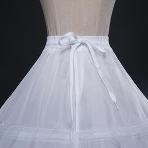 <span class=keywords><strong>Jupon</strong></span> de Robe de Mariée S0704R, Accessoire de Mariage, Six Cerceaux en Acier, Six Baleines, Simple Couche de Tulle, Traîne Surdimensionnée Disponible - Product Image 2