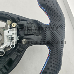Volant en cuir perforé de haute qualité pour BMW E46, vente en gros - Product Image 3