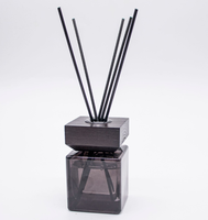 Bouteille de diffuseur d'arôme en verre en bois personnalisé de 50ML 100ML 200ML 500ML avec bouchon à vis échantillon gratuit Min. Commander 100pcs pour l'emballage