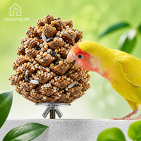 Jouet à mâcher naturel pour oiseaux Quanying en forme de cône de pin, boule de friandise multi-céréales pour perroquet, perruche, affûtage du bec