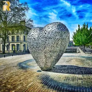 Escultura de corazón de Metal pulido, alambre en forma de acero inoxidable para decoración comercial de jardín al aire libre