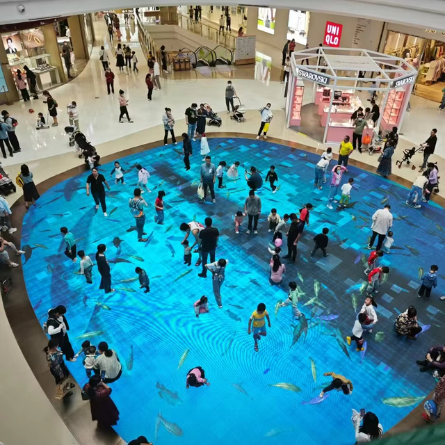 P2.5 P2.9 P3.91 Interactive LED Floor Tiles with Adjustable Height and Energy Saving Screen Are Suitable for Amusement Parks