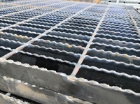 Plateforme de circulation industrielle en acier soudé à finition personnalisée, grillage dentelé galvanisé robuste pour atelier, fabriqué en Chine