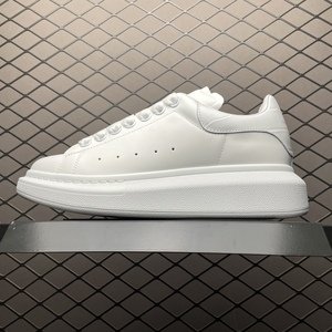 Sneakers de créateurs de haute qualité pour femmes, chaussures de marques célèbres, unisexe, MC, sneakers pour hommes, sneakers blanches personnalisées de luxe - Product Image 1
