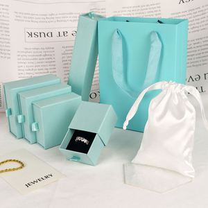 Sac en papier personnalisé avec poignée, impression de grain de marbre sur le papier avec des mots en feuille d'or, OEM/ODM acceptable - Product Image 5