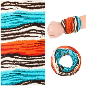 Bandana de visage sans couture <span class=keywords><strong>pas</strong></span> <span class=keywords><strong>cher</strong></span> pour l'extérieur cache-cou Bandana tube <span class=keywords><strong>Snood</strong></span> avec logo imprimé personnalisé - Product Image 4