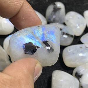 หินมูนสโตนสีรุ้ง AAAAA ขายส่ง หินตกแต่งแบบขัดเงา อัญมณีธรรมชาติ เปลี่ยนสีได้ ผ่านการรับรอง IGI สำหรับทำเครื่องประดับ - Product Image 2