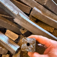 Charbon de bois en briquettes carrées de qualité A pour la restauration commerciale, respectueux de l'environnement, à haute teneur en cendres, 7800 Kcal/kg, prix unitaire en vrac par tonne