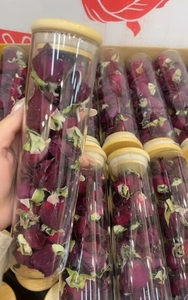 Vaso de vidrio de borosilicato de alta calidad con diseño de rosas y base plana, hecho a mano, apto para alimentos, para tubos de ensayo, ideal para bodas y Navidad. - Product Image 4