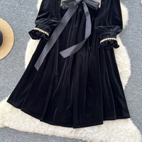Robe élégante pour femmes en velours noir, style A, décontractée, manches longues, bordure en dentelle, ceinture, robe midi pour tous les jours, soirée, robes décontractées