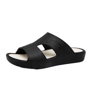 Nouvelles sandales à semelle épaisse et bout ouvert pour hommes, tailles 39-45, légères, tendance, jetables, pour l'été, la plage, à bas prix - Product Image 3