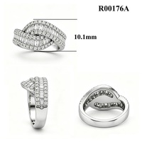 Bague croisée sur mesure en or blanc massif 18 carats avec diamants naturels taille baguette et ronds, sertissage en canal à deux bandes, OEM ODM personnalisé