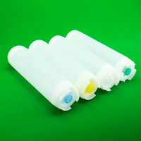 Bouteilles de sauce PE-BD personnalisé 16oz-20oz FIFO bouchon à vis rechargeable piment de soja presser les bouteilles de sauce en plastique chaud logo