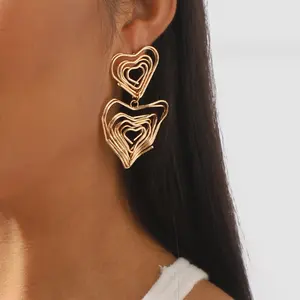 2024 New Fashion Irregular Gold Metal Heart Shape Dangle Earrings For Women Personalized Trend Party Dinner Jewelry Accessories