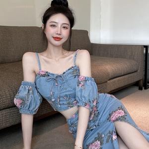 Conjunto de Mujer al por Mayor Verano 2026 Estilo Vintage Floral <span class=keywords><strong>Fragmentado</strong></span> con Falda Dividida de Denim Tipo Burbuja y Tirantes - Product Image 3