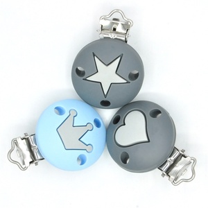 Sans FDA Coloré Populaire Coeur Étoile Couronne <span class=keywords><strong>Sucette</strong></span> Clips Titulaire Bavoir - Product Image 1