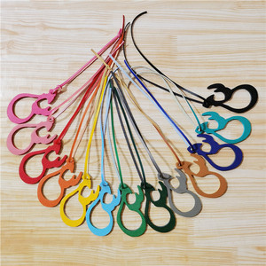 Da saudi bản đồ Bảng chữ cái Ba lô Mặt dây chuyền Keychain Phụ nữ túi quyến rũ treo trang trí Quà tặng khuyến mãi phụ kiện - Product Image 5