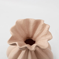 Vases en résine plissés mats couleur nude, bords ondulés et festonnés, design Art Déco, vase de table de mariage, étanche et portable, vente en gros