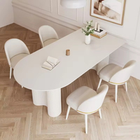 Table à manger et îlot en dalle de pierre de style moderne et luxueux, 4 places, design crème français pour usage domestique