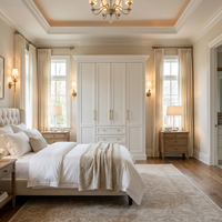 Armoire Shaker Moderne en Bois Massif Blanc avec Poignées Dorées, Solution Personnalisée OEM pour Chambre de Villa